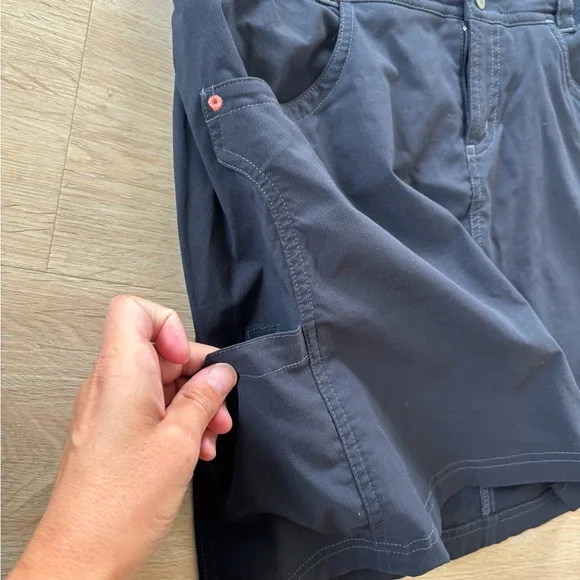 Title Nine women's Recycled Clamber 2.0 Blue Hiking Active skirt Skort size 8 - Picture 6 of 11